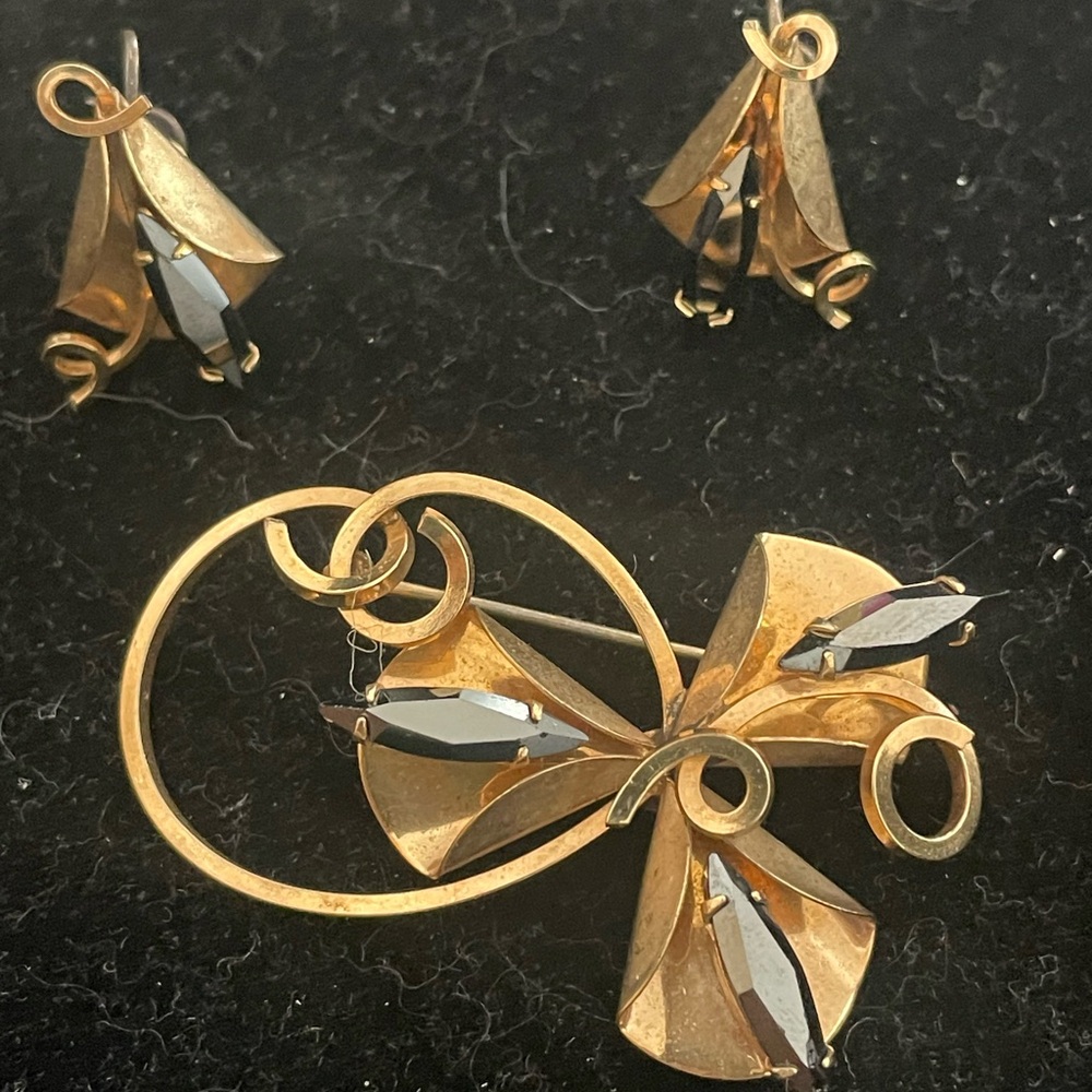 Elegant Alaskan Diamond Gold filled brooch Set